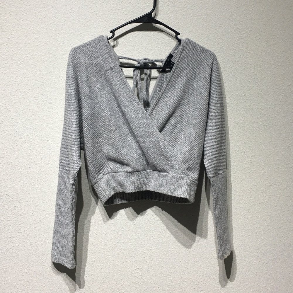 Forever 21 Long Sleeve Crop Sweater